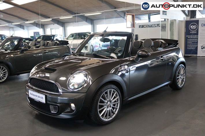 Grå Mini Cooper S fra 2011