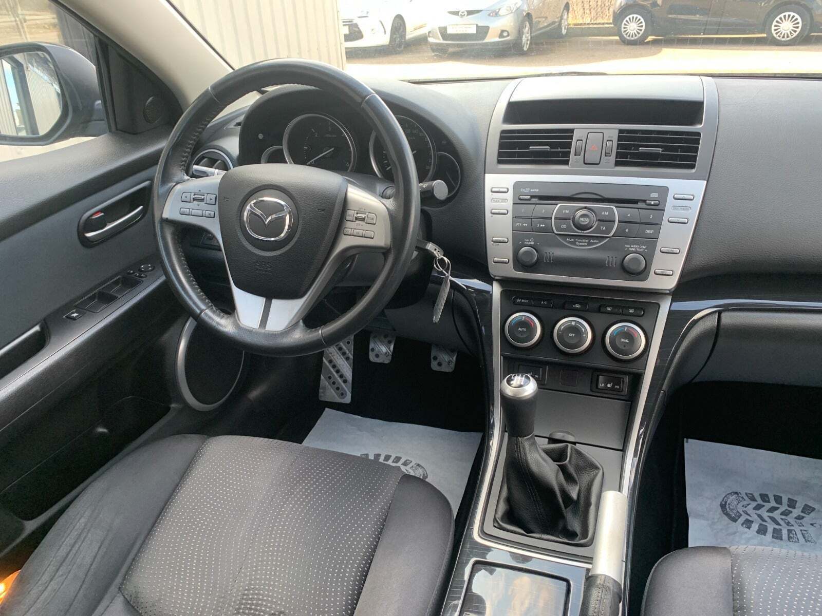 Sort Mazda 6 fra 2009