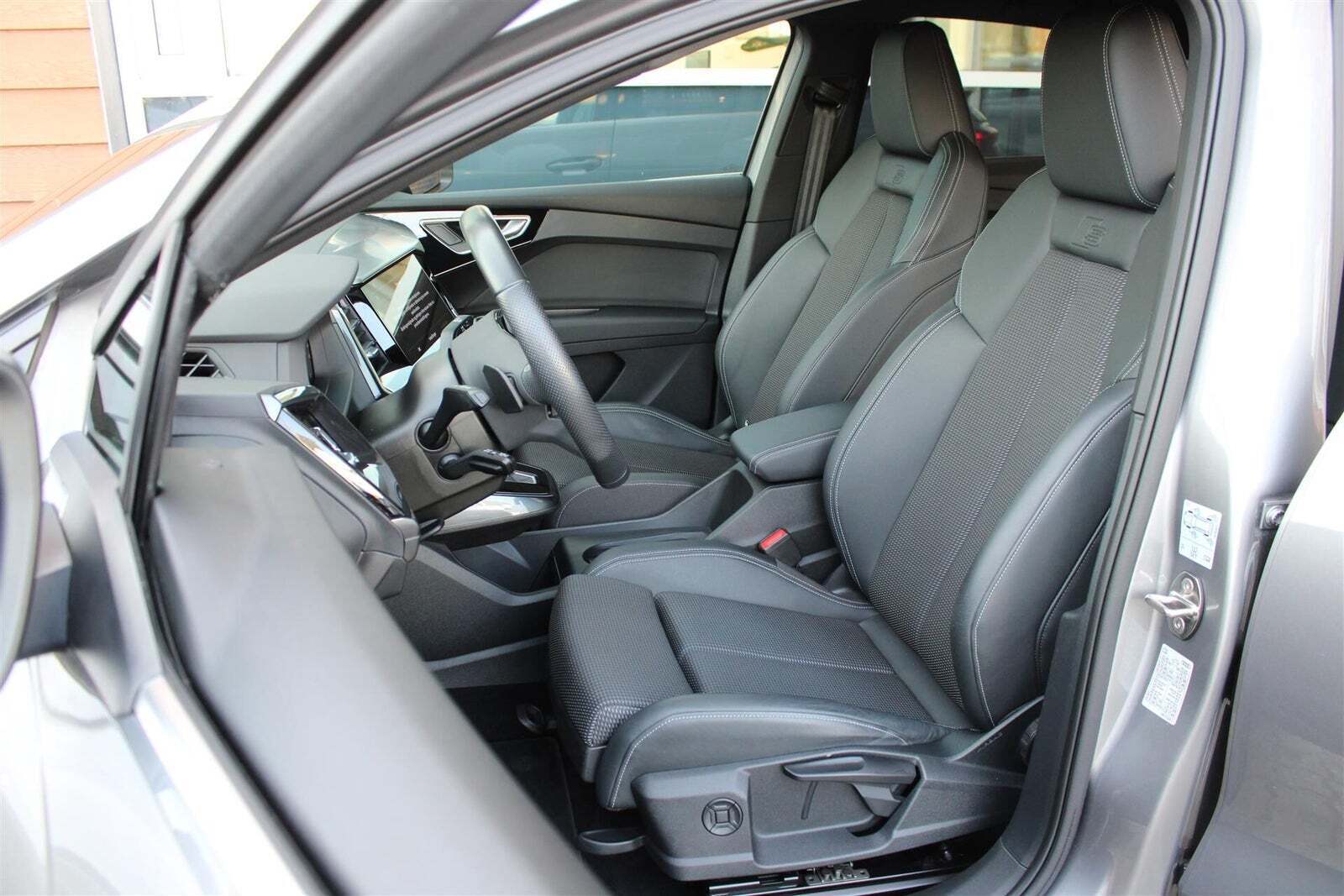 Audi Q4 e-tron 40 S-line Sportback