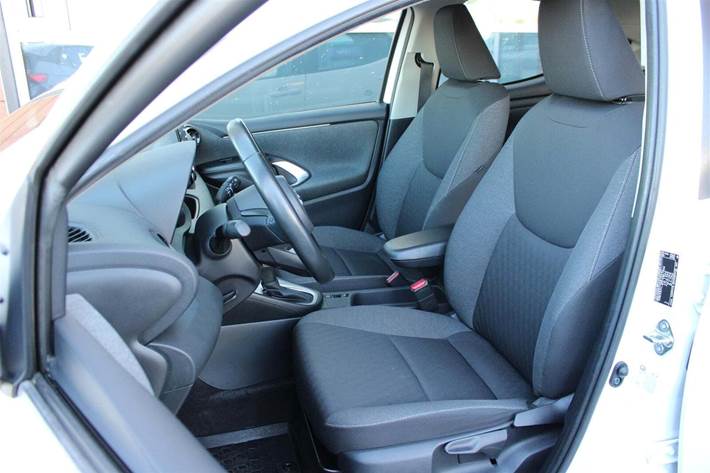 Hvid Toyota Yaris fra 2020