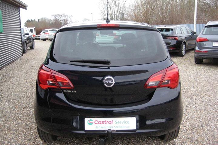 Blå Opel Corsa fra 2019