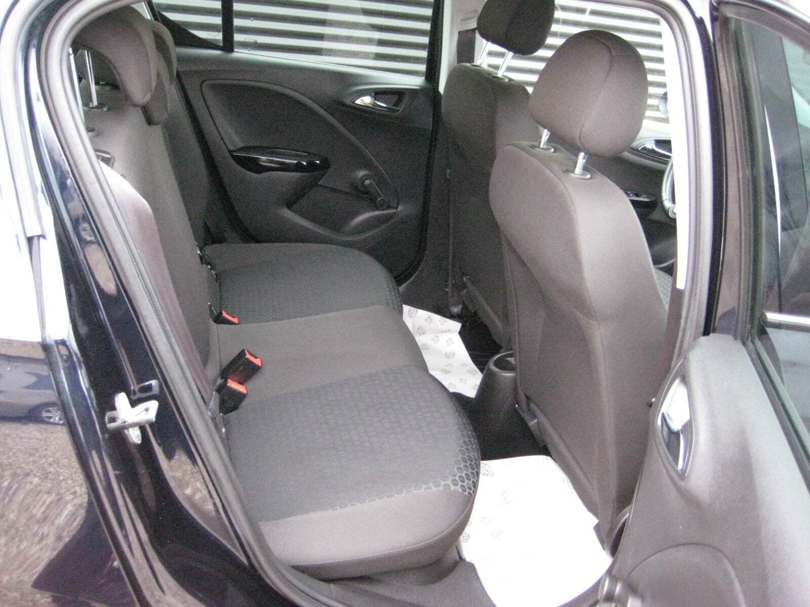 Blå Opel Corsa fra 2019