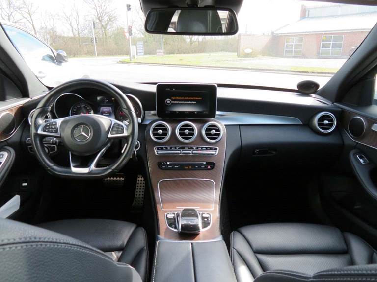 Mercedes C220 d 2,2 AMG Line stc. aut.