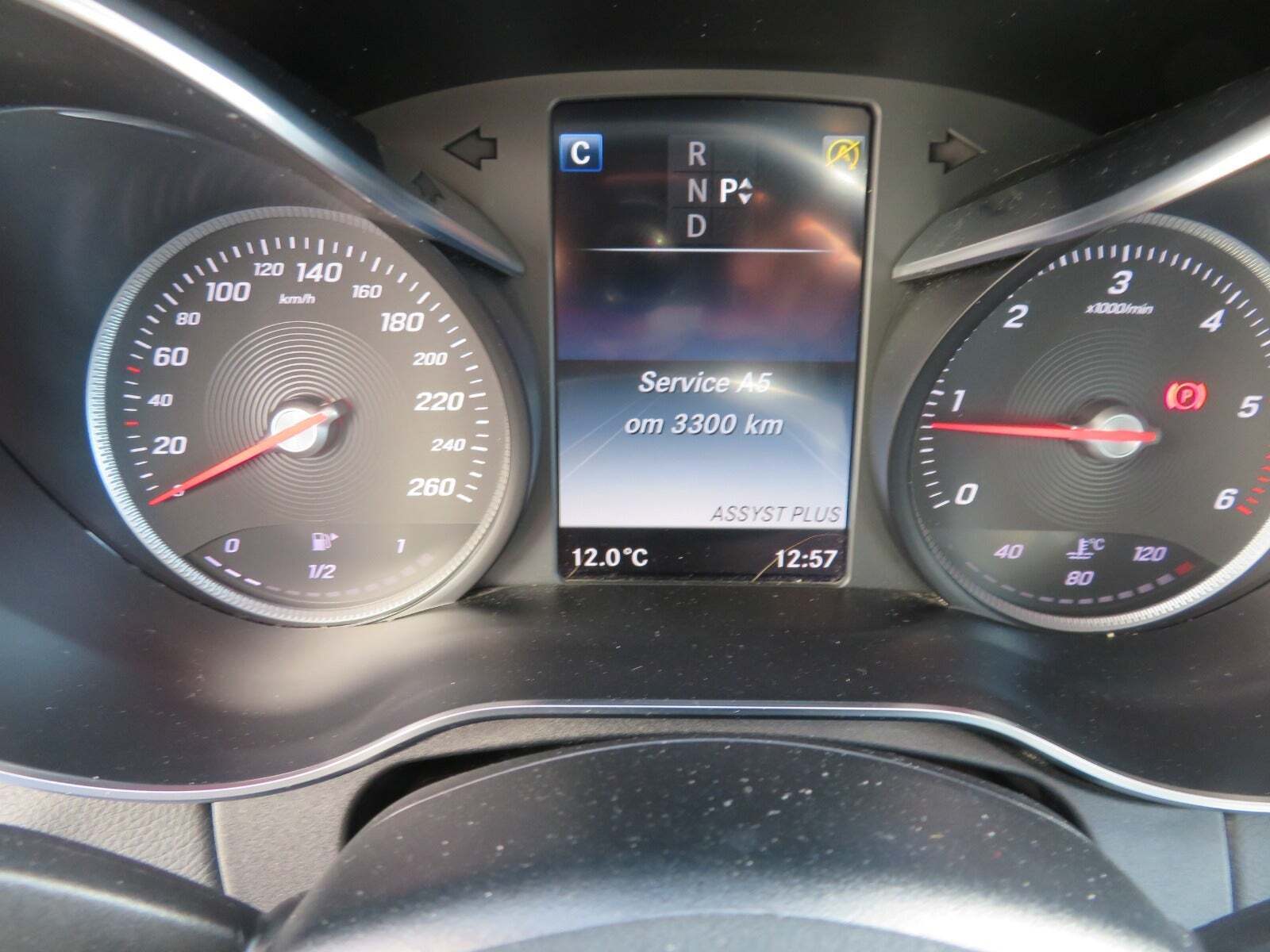 Hvid Mercedes C220 d fra 2017