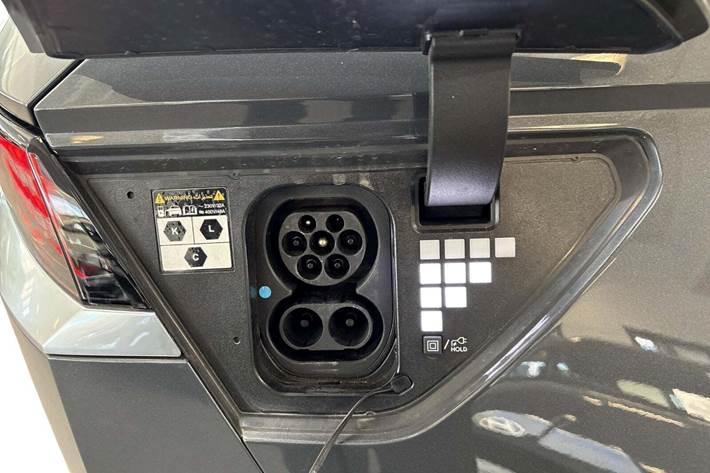 Grå Hyundai Ioniq 5 fra 2025