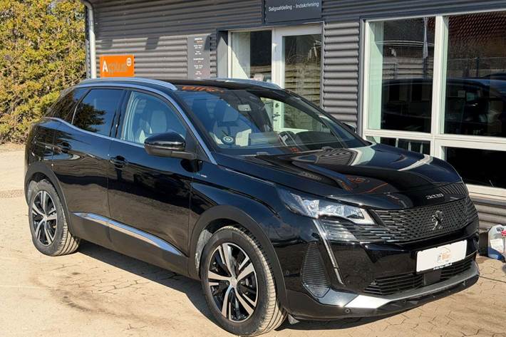 Sort Peugeot 3008 fra 2021 set udefra