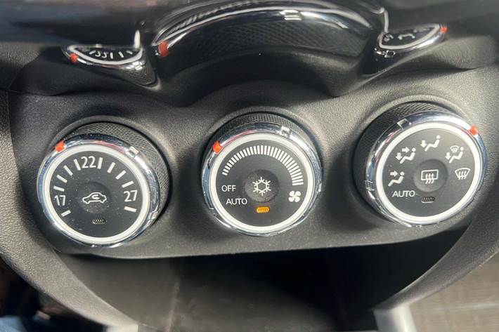 Hvid Mitsubishi ASX fra 2014