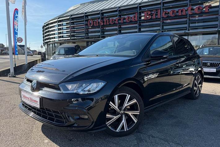 Sort VW Polo fra 2022