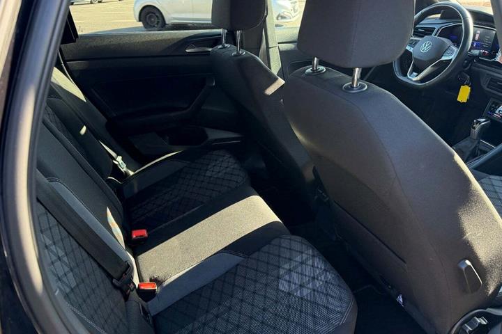 Sort VW Polo fra 2022