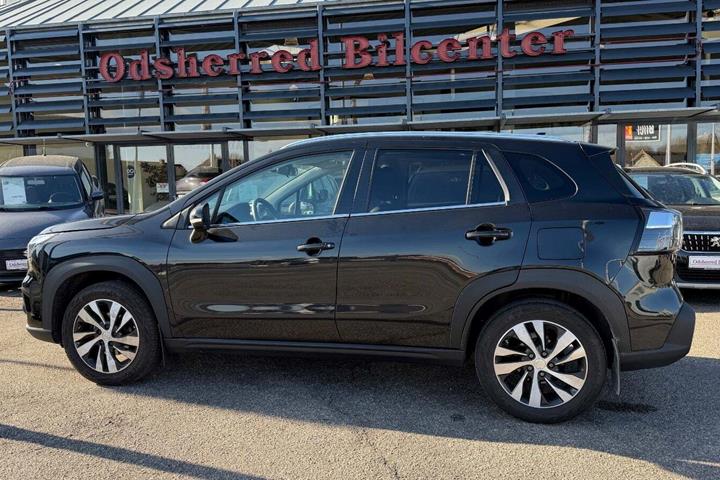 Sort Suzuki S-Cross fra 2022