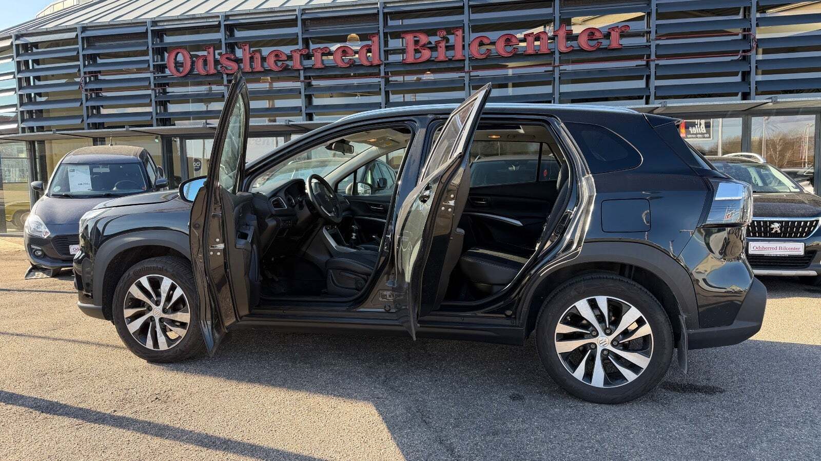 Sort Suzuki S-Cross fra 2022