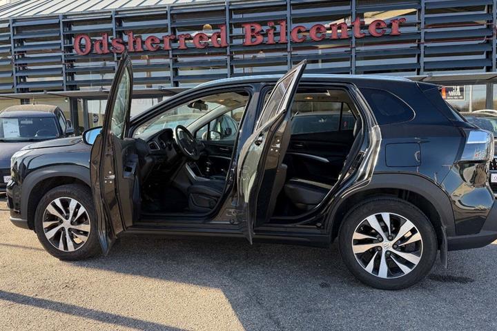 Sort Suzuki S-Cross fra 2022