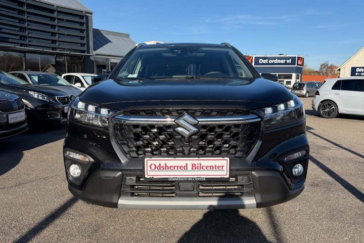 Sort Suzuki S-Cross fra 2022