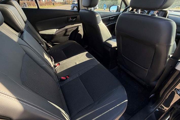 Sort Suzuki S-Cross fra 2022