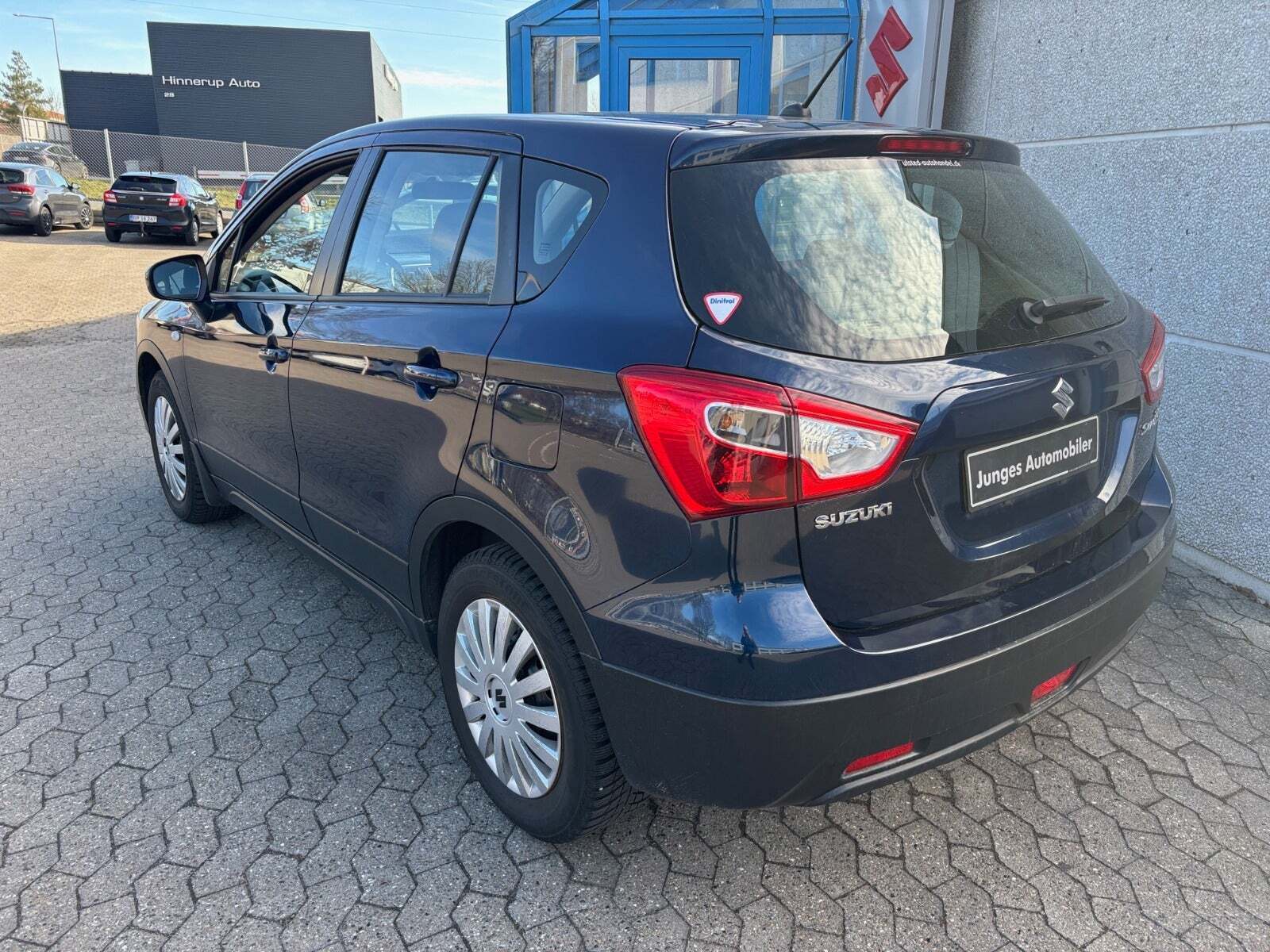 Blå Suzuki S-Cross fra 2017