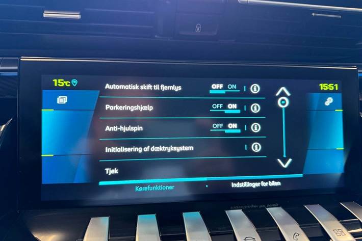 Grå Peugeot 508 fra 2021