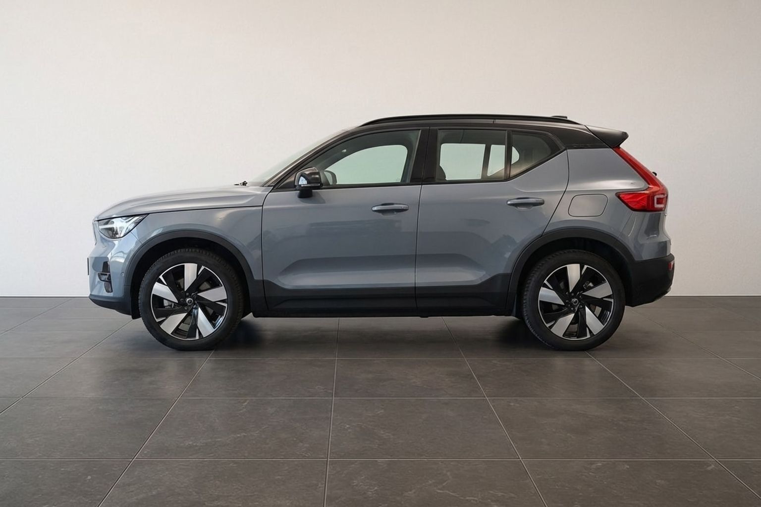 Volvo XC40 Recharge Extended Range Core 252HK 5d Aut.