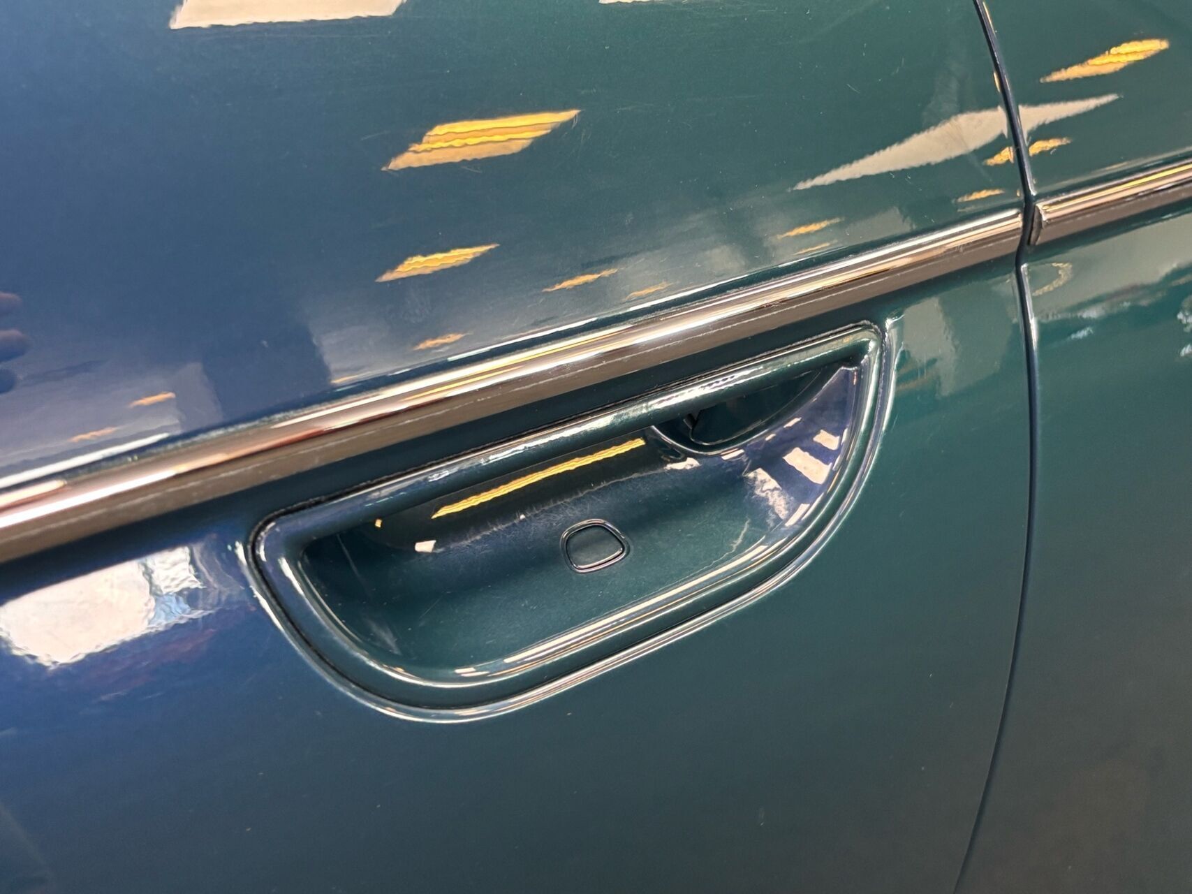 Grøn Fiat 500e fra 2022