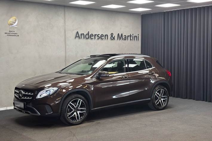 Brun Mercedes GLA250 fra 2018