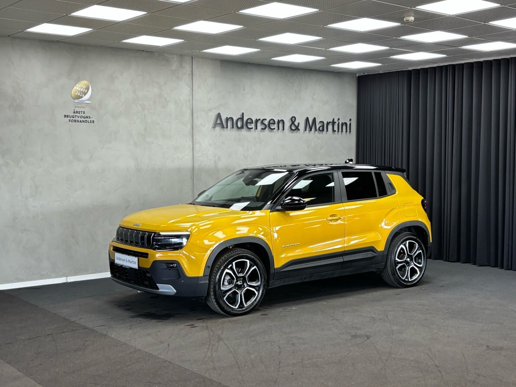 Gul Jeep Avenger fra 2023