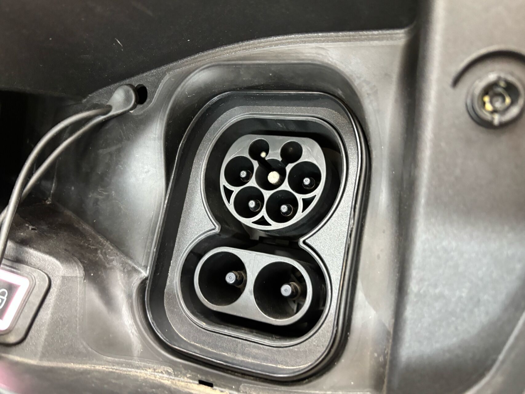 Gul Jeep Avenger fra 2023