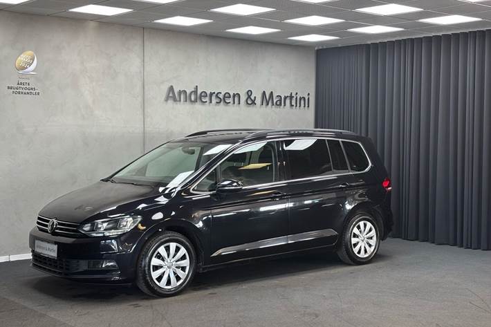 Sort VW Touran fra 2018