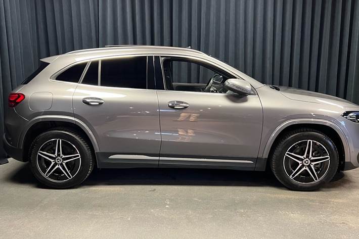 Grå Mercedes EQA 250+ fra 2024