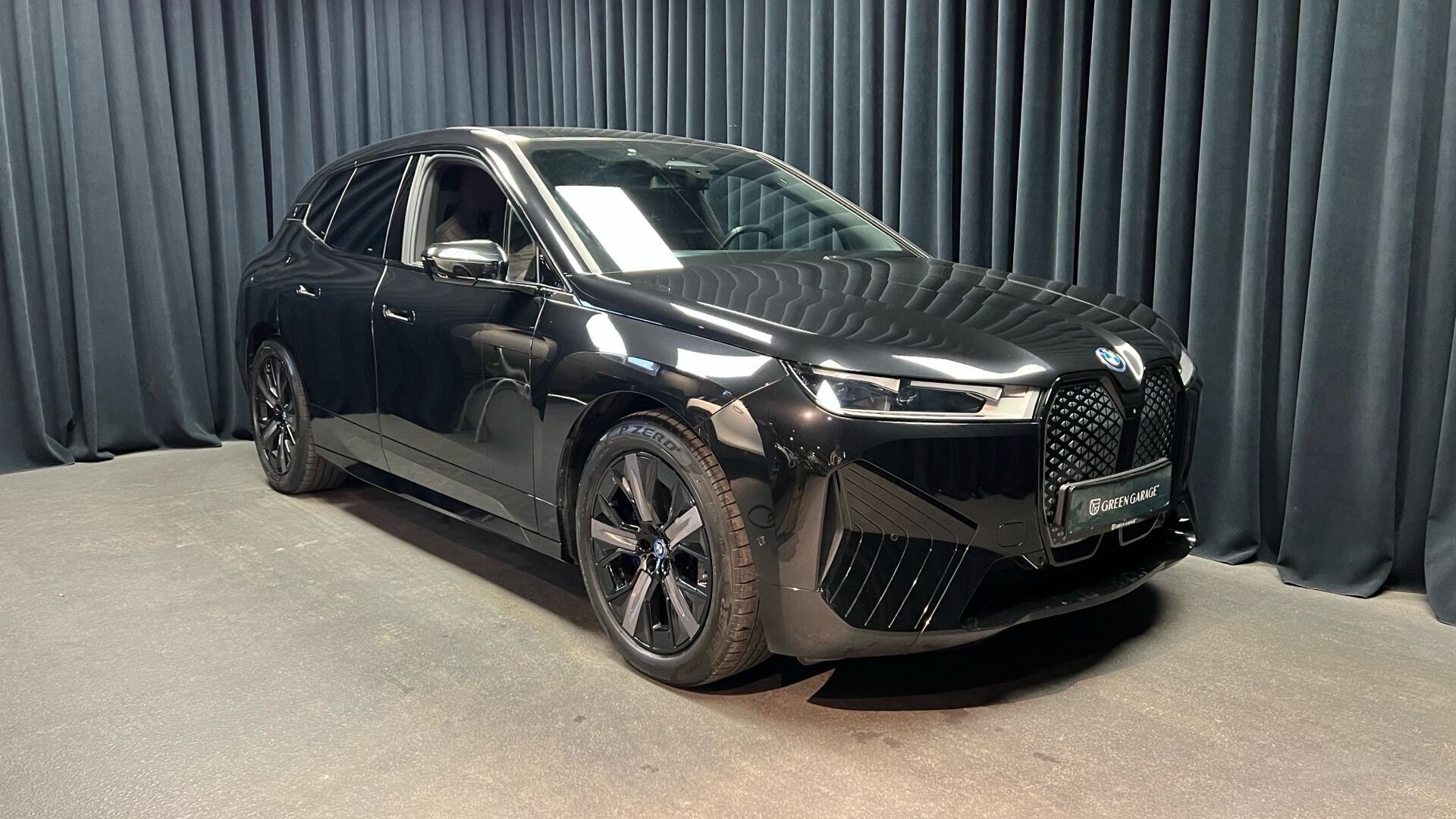 BMW iX 40 EL XDrive 326HK 5d Aut.