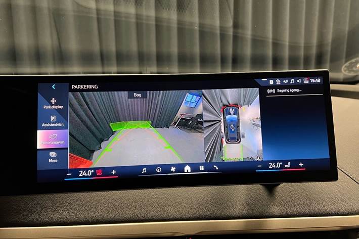 Sort BMW iX fra 2024