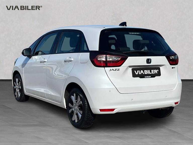 Honda Jazz 1,5 i-MMD Hybrid Elegance E-CVT 109HK 5d 7g Aut.