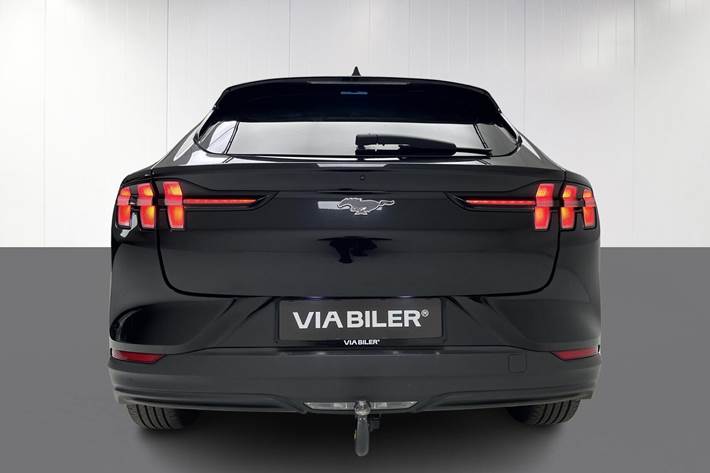 Sort Ford Mustang Mach-E fra 2021