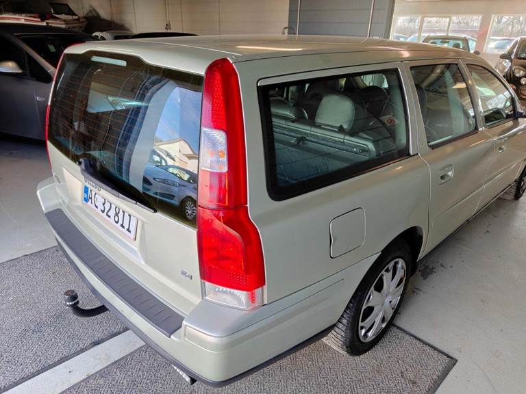 Volvo V70 2,4 140 Momentum