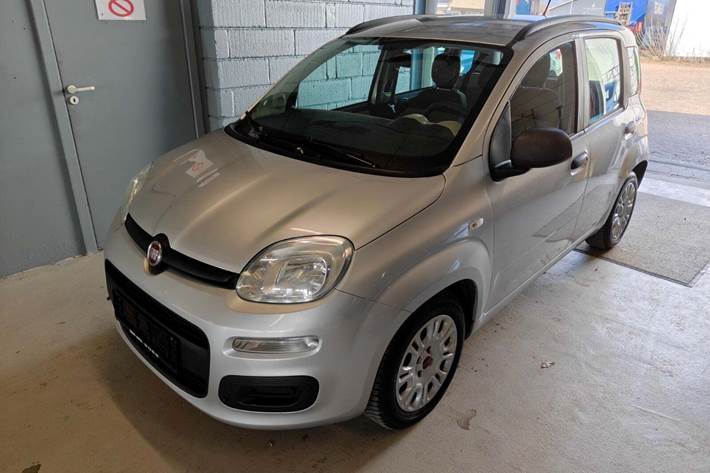 Gul Fiat Panda fra 2013
