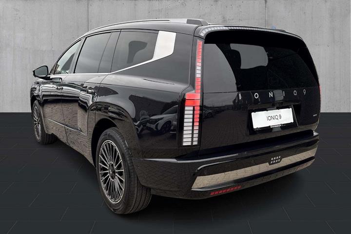 Blå Hyundai Ioniq 9 fra 2026