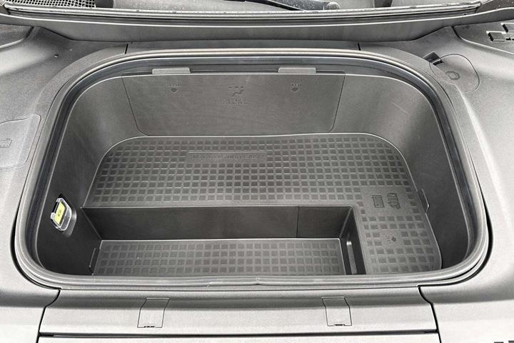 Blå Hyundai Ioniq 9 fra 2026