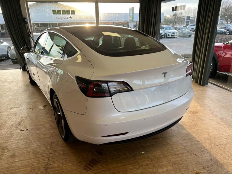 Tesla Model 3 Standard Range+ RWD