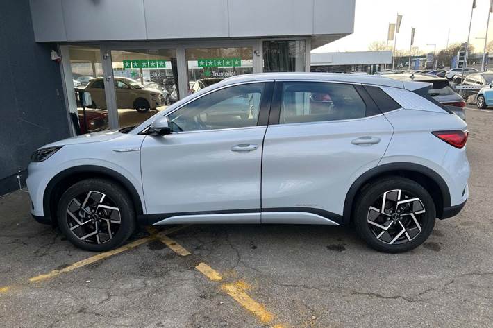 Grøn BYD Atto 3 fra 2023