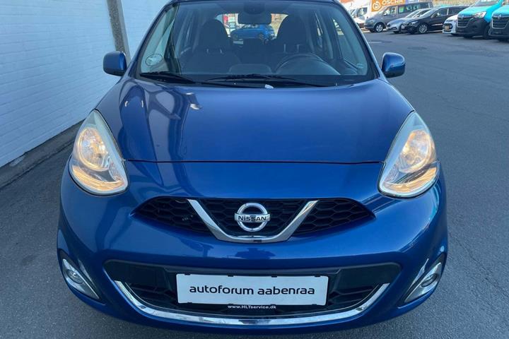 Blå Nissan Micra fra 2017
