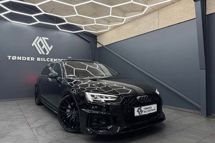 Sort Audi A4 fra 2016