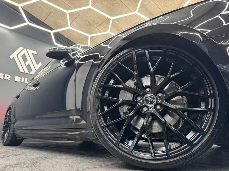 Audi A4 2,0 TDi 190 S-line Avant S-tr.