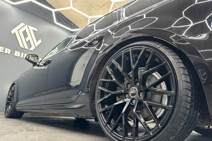 Sort Audi A4 fra 2016