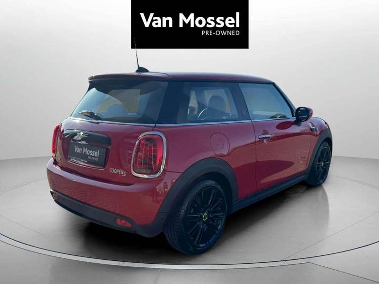 Mini Cooper SE Younique Trim
