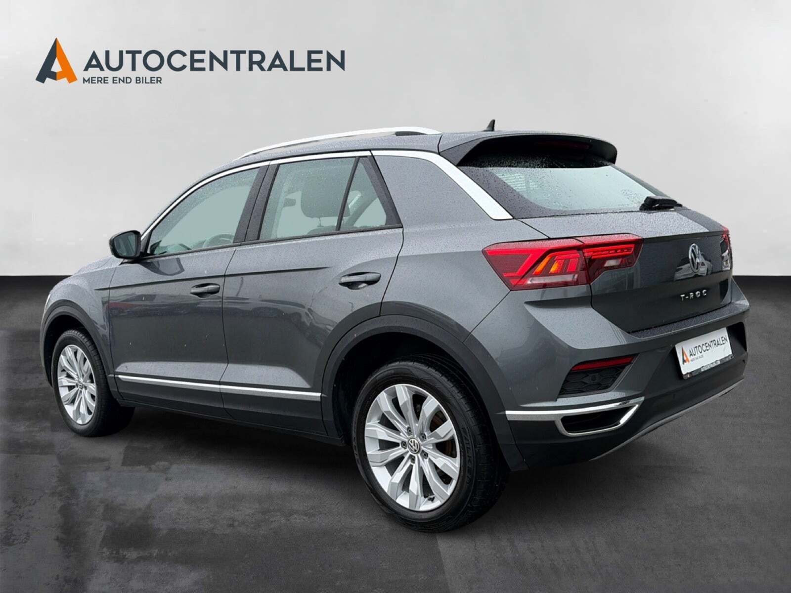 Grå VW T-Roc fra 2020