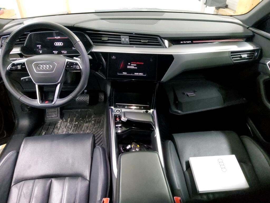 Audi e-tron 55 S-line quattro