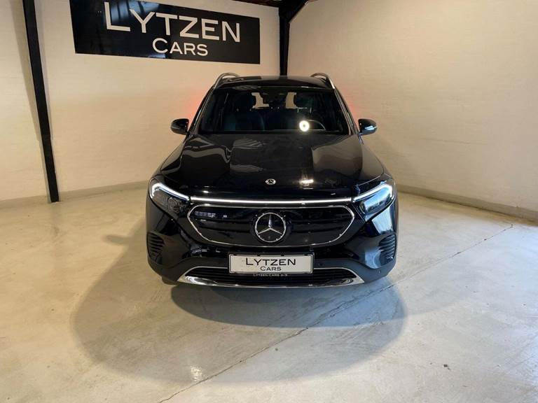 Mercedes EQB250