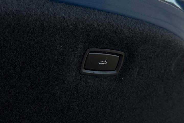 undefined Porsche Taycan fra 2023
