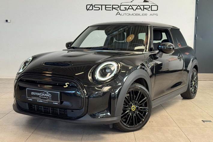 Sort Mini Cooper SE fra 2023