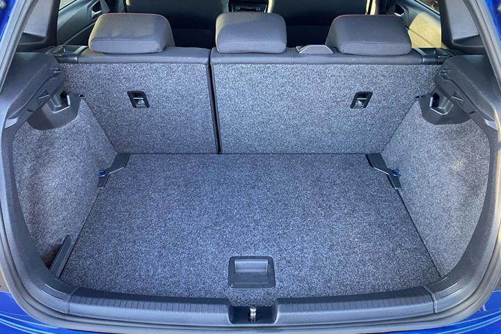 Blå VW Polo fra 2021