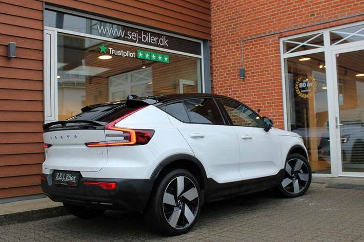 Hvid Volvo C40 fra 2022