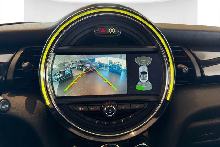 Grå Mini Cooper S fra 2015